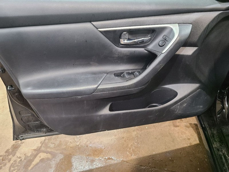 Driver Front Door Electric Sedan Fits 13-18 ALTIMA 665374
