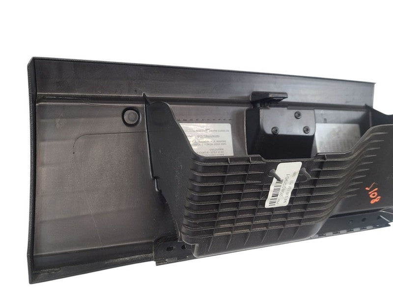 SILVRDO15 2009 Glove Box 634889