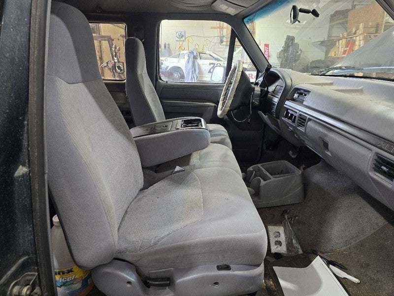 F150      1995 Seat Belt Front 640554