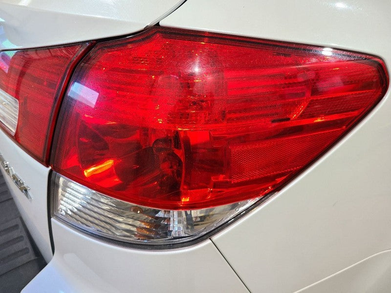 Passenger Tail Light Wagon Outback Fits 10-14 LEGACY 664705