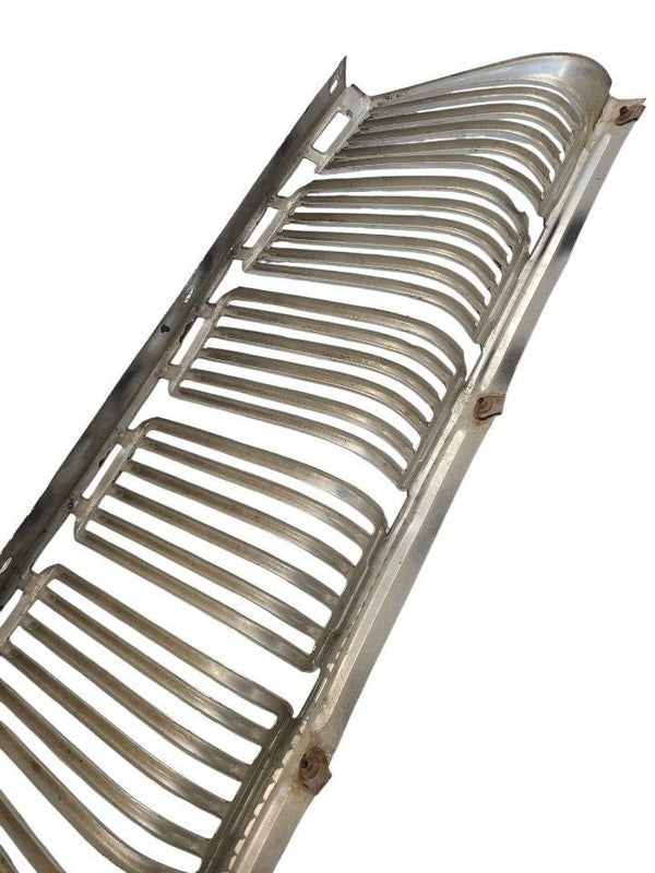 DART      1963 Grille 671196
