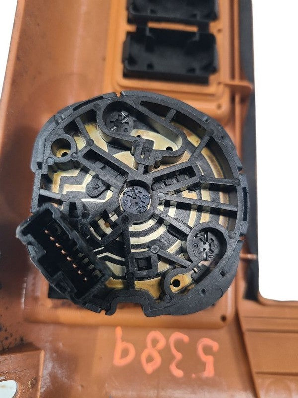QX4       1999 Dash Bezel 658275