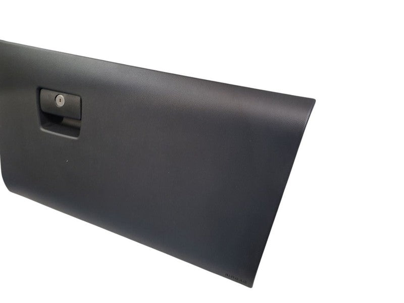 XT4       2019 Glove Box 629511