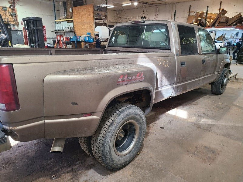 Driver Front Door Electric Fits 95-02 CHEVROLET 3500 PICKUP 679408