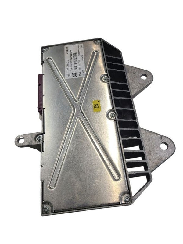 MACAN     2015 Audio Equipment Radio 661732