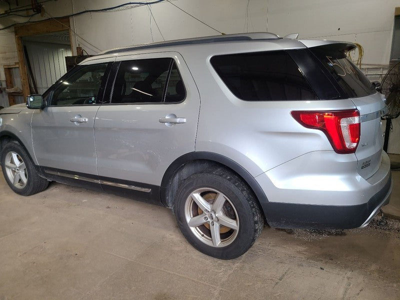 EXPLORER  2016 Headliner 675646