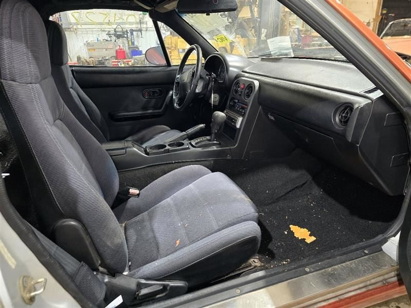 MIATA     1991 Seat Belt Front 598130