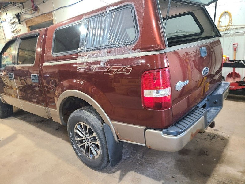 F150      2005 Glove Box 666945