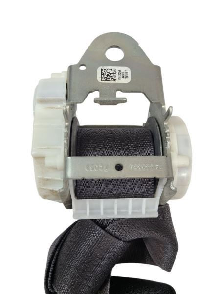 SUBURBN15 2015 Seat Belt Rear 600832