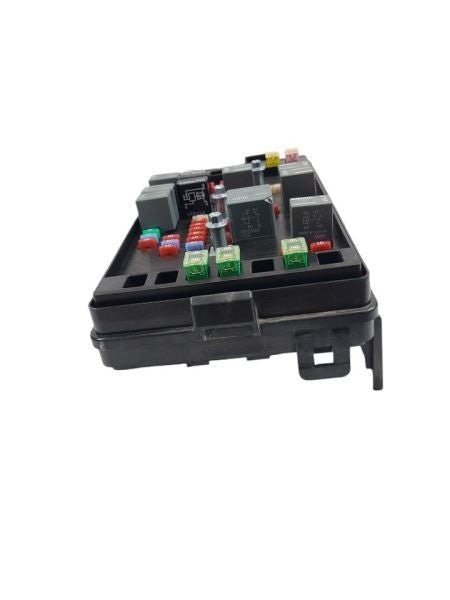 Fuse Box Engine Fits 02-03 BRAVADA 591580