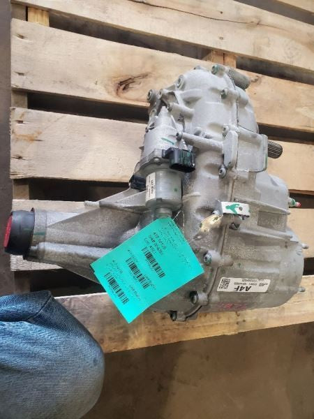 Transfer Case New Style 8 Speed Transmission Fits 19 SIERRA 1500 PICKU