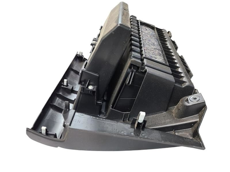 OUTLANDER 2016 Glove Box 600020