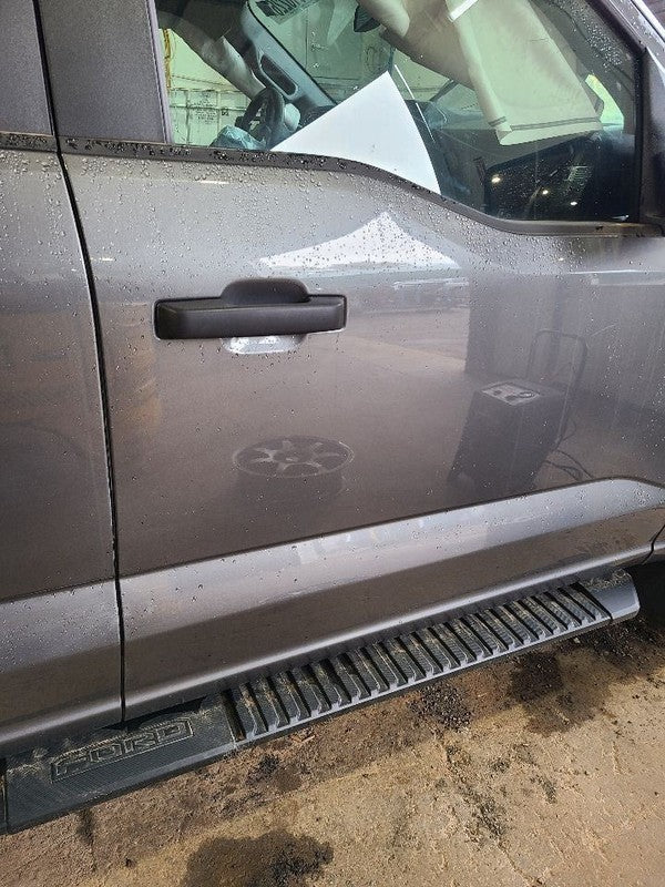 Passenger Right Front Door Electric Fits 21-25 FORD F150 PICKUP 678352