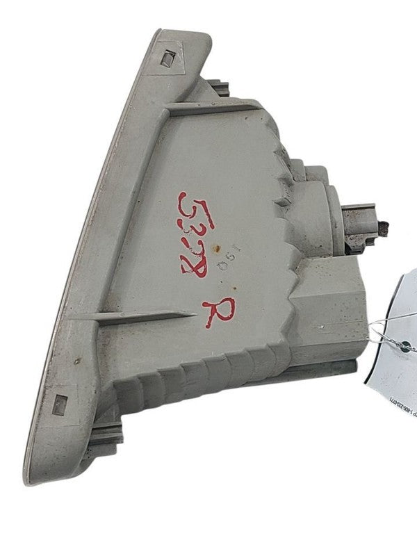 Passenger Corner/Park Light Park Lamp-turn Signal Fits 99-02 4 RUNNER 
