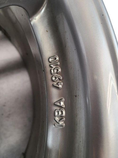 328I      2012 Wheel 603987
