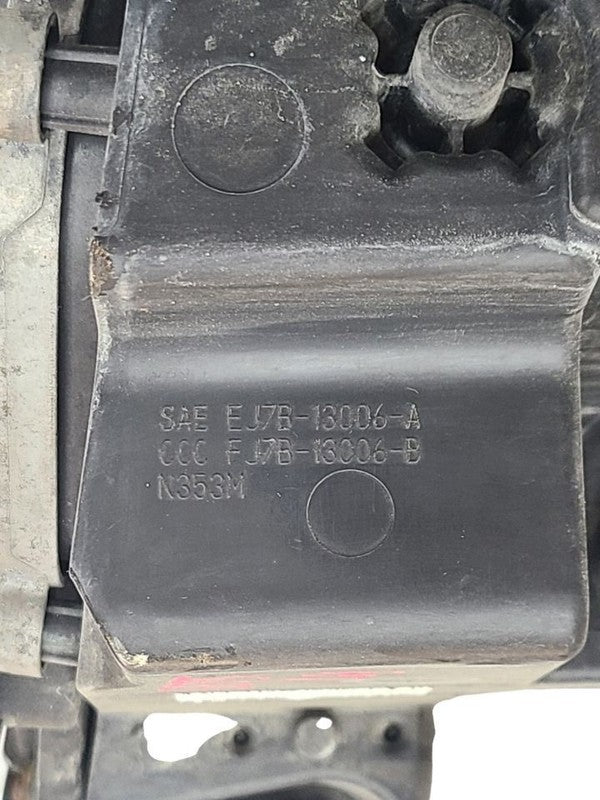 Driver Left Headlight Fits 15-18 MKC 676539