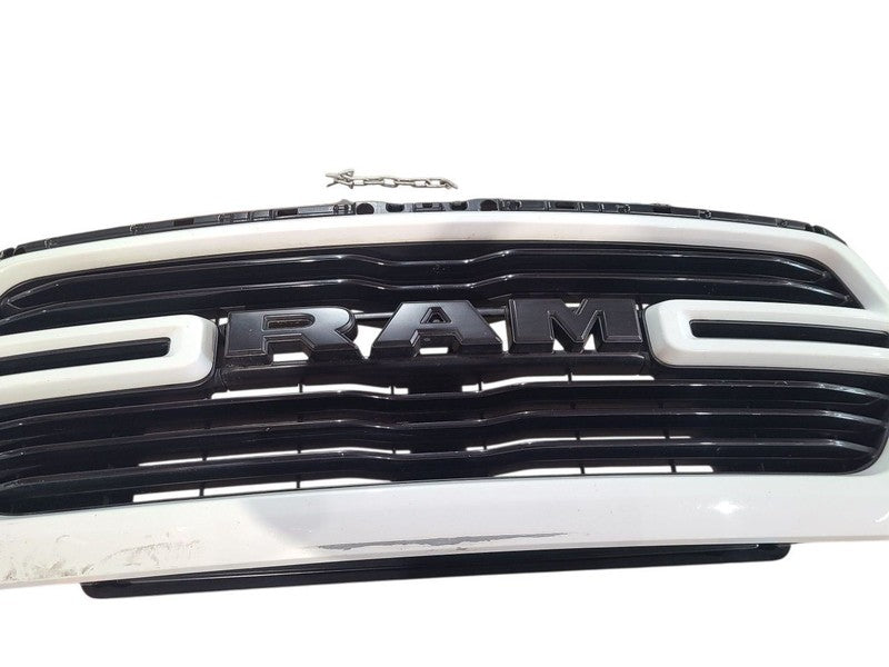 Grille New Style 6 Lug Wheel Upper Fits 19-23 DODGE 1500 PICKUP 649501