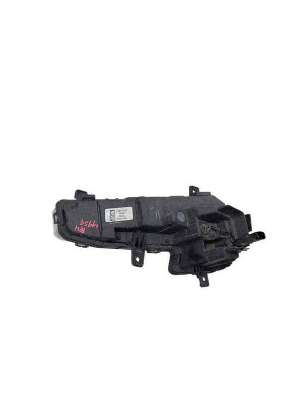 Passenger Corner/Park Light Fog-driving Bumper Mounted Fits 16-18 MALI
