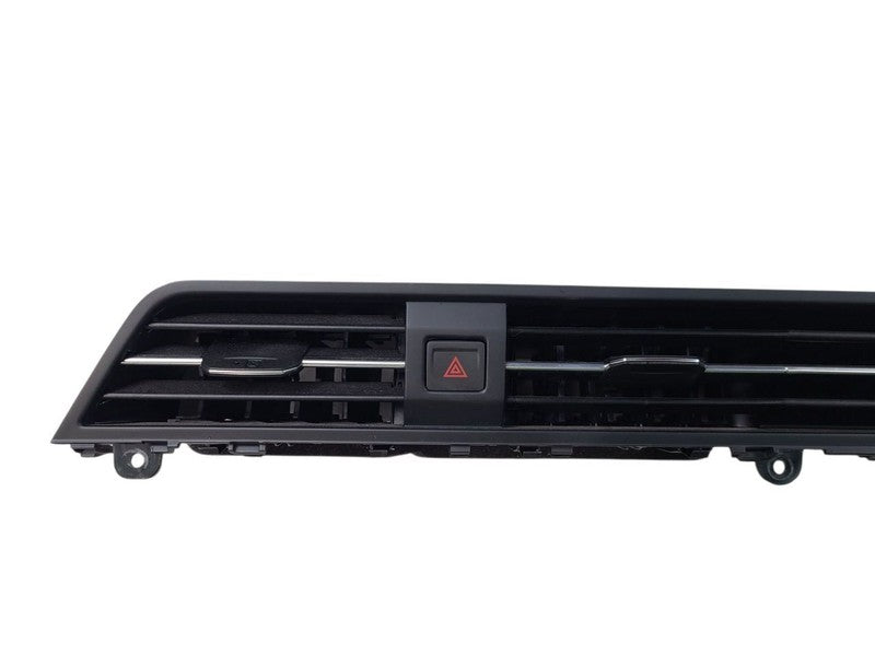 PASSAT    2022 Dash Bezel 648800