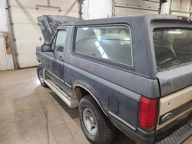 Front Spindle/Knuckle Spindle Fits 84-92 BRONCO 652283