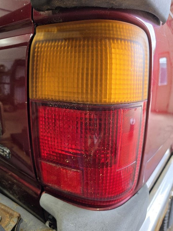Passenger Right Tail Light Fits 90-92 4 RUNNER 643419