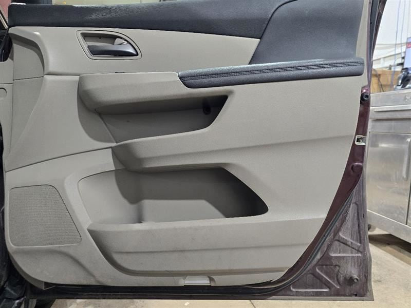Passenger Front Door Electric EX Fits 11-12 ODYSSEY 609421
