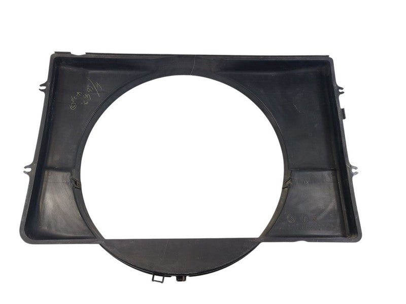T100      1995 Radiator Shroud 663813