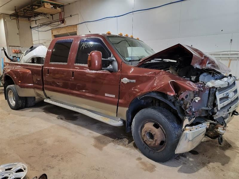 F350SD    2006 Center Cap Wheel 544912