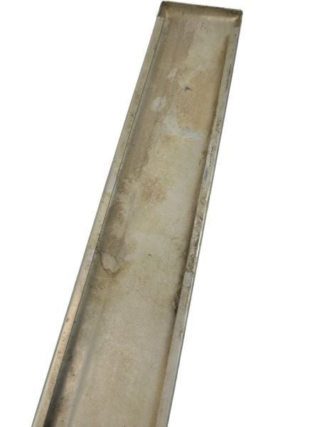 NEW YRK-R 1988 Quarter Moulding 581981