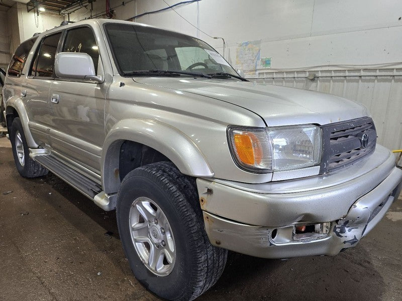4 RUNNER  1999 Seat Belt Front 621837