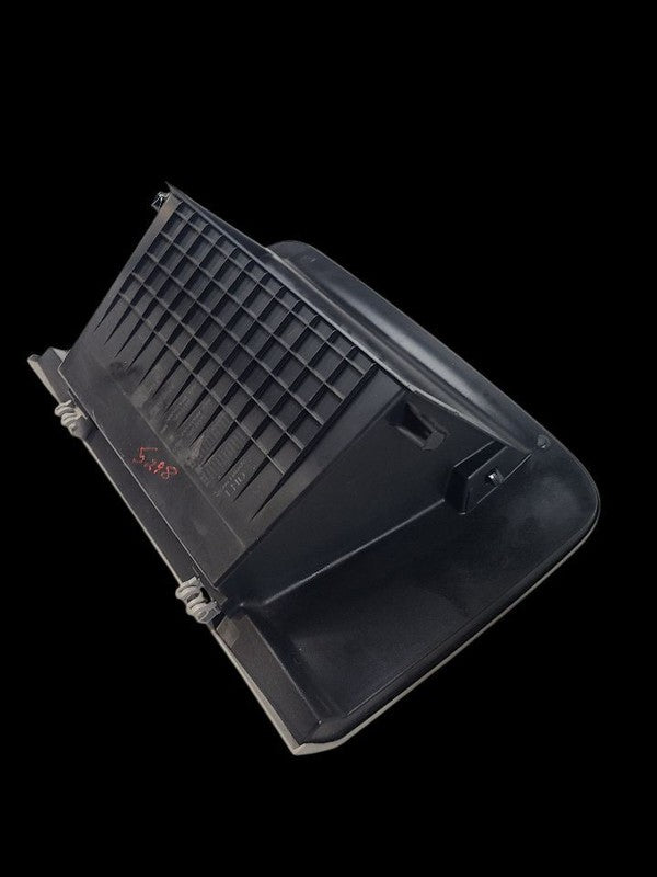 QUEST     2012 Glove Box 652025
