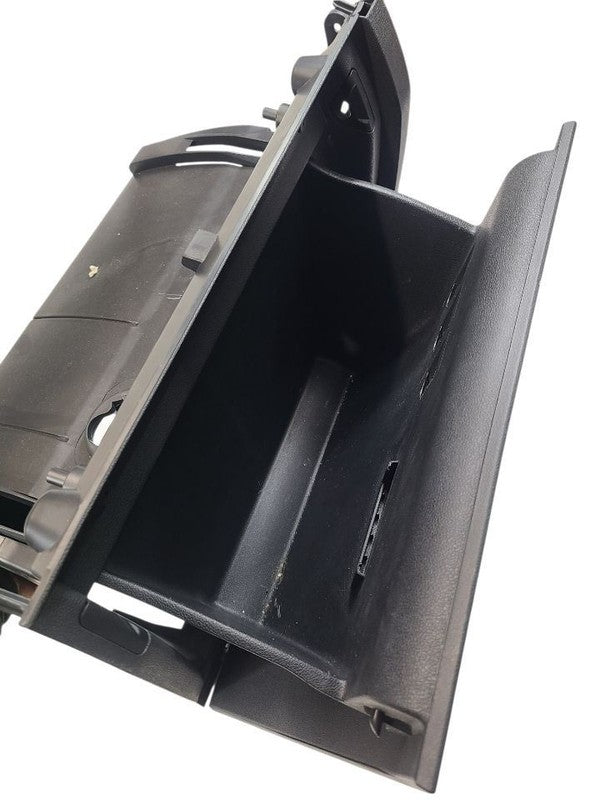 TIGUAN    2019 Glove Box 659941