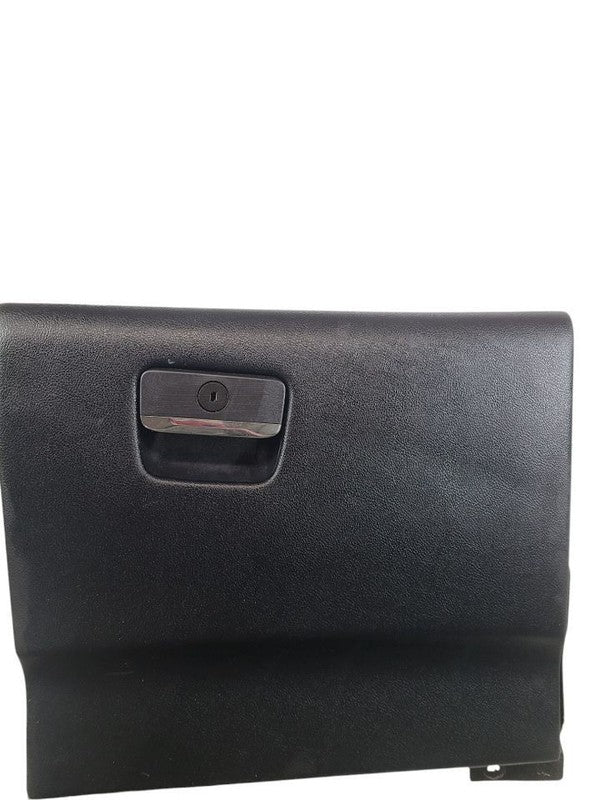 MKC       2015 Glove Box 627043