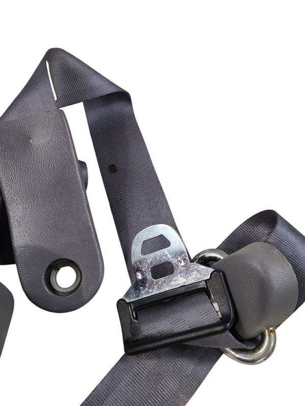F150      1995 Seat Belt Rear 640557