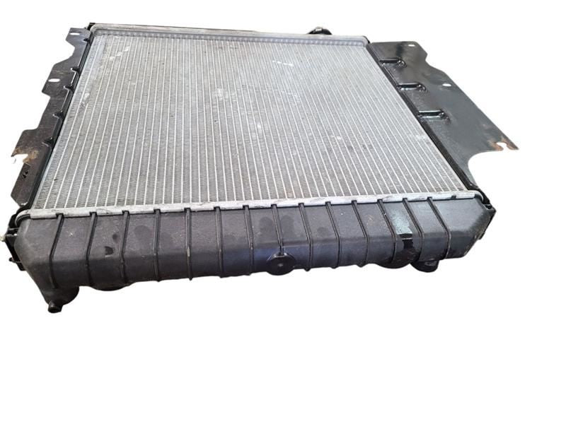 Radiator LHD Fits 97-06 WRANGLER 597757
