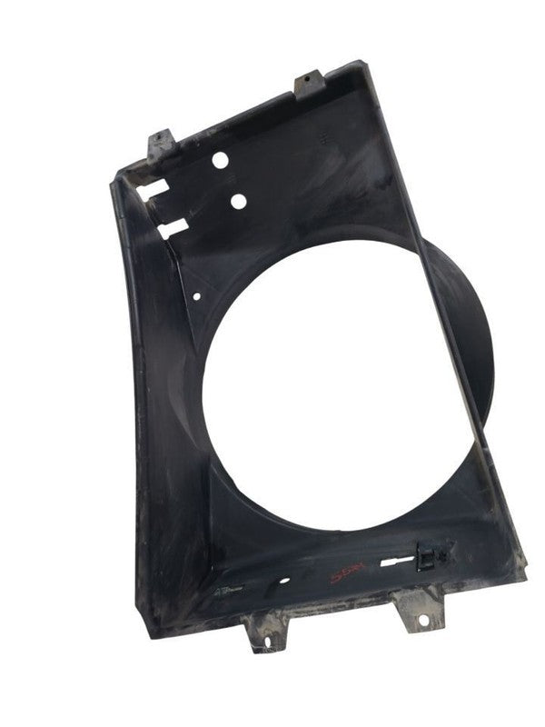 RAM1500   2001 Radiator Shroud 667093