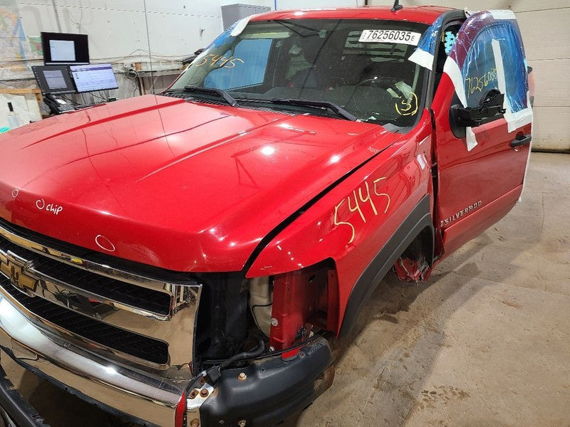 SILV15NEW 2007 Glove Box 661903