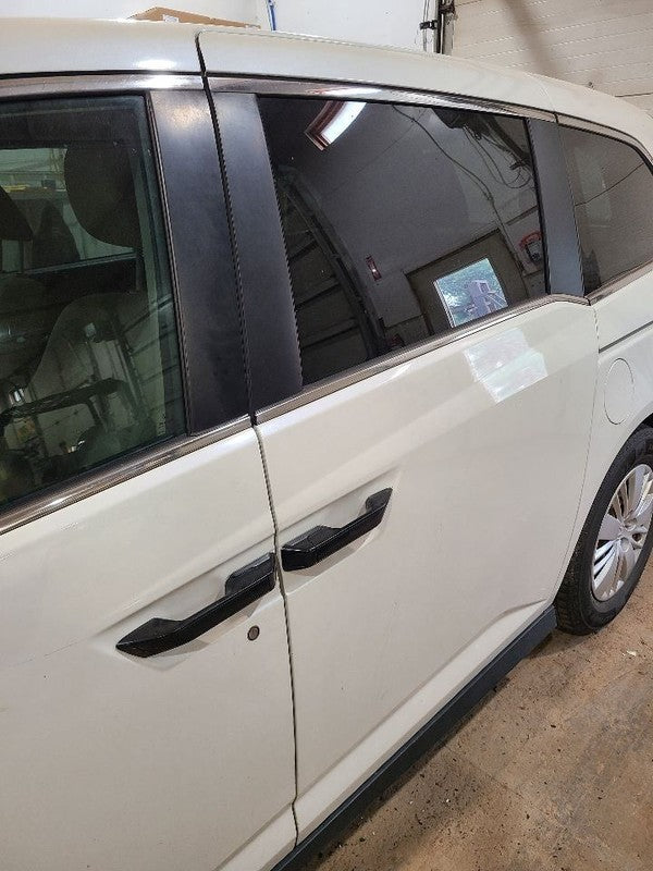 Driver Rear Side Door Without Power Sliding Door Fits 11-17 ODYSSEY 67