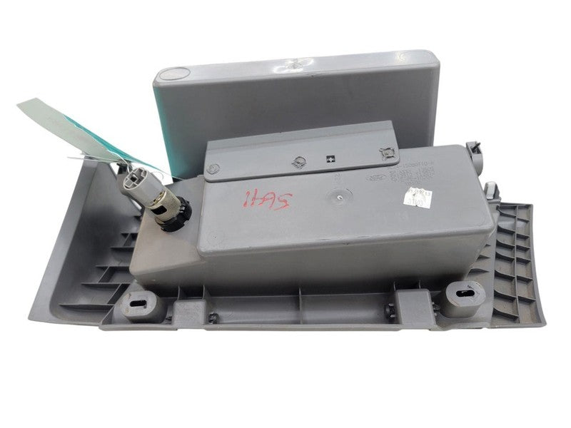 E350SD    2014 Glove Box 676435