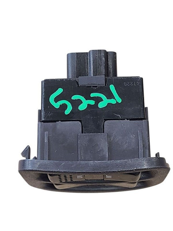 3000GT    1995 Dash/Interior/Seat Switch 647189