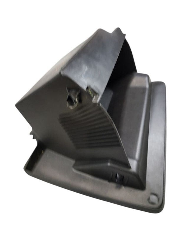 EQUINOX   2018 Glove Box 603560