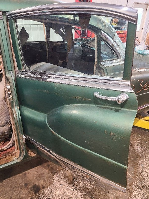 BUICK     1951 Rear Side Door 656442