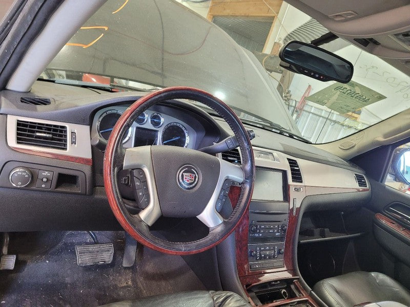 Passenger Right Front Door Fits 11-14 ESCALADE 676697