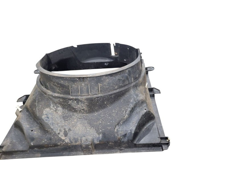 F250SD    2011 Radiator Shroud 667569