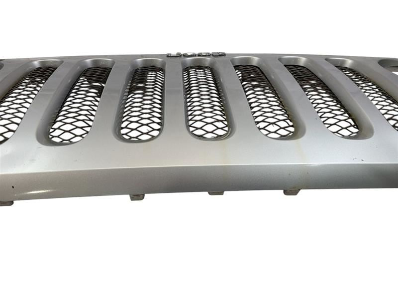 Grille VIN W 6th Digit Jk Body Fits 07-18 WRANGLER 604024