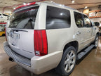 REAR ESCALADE  2008 2nd Row Passenger Side Retractor Seat Belt Rear 56