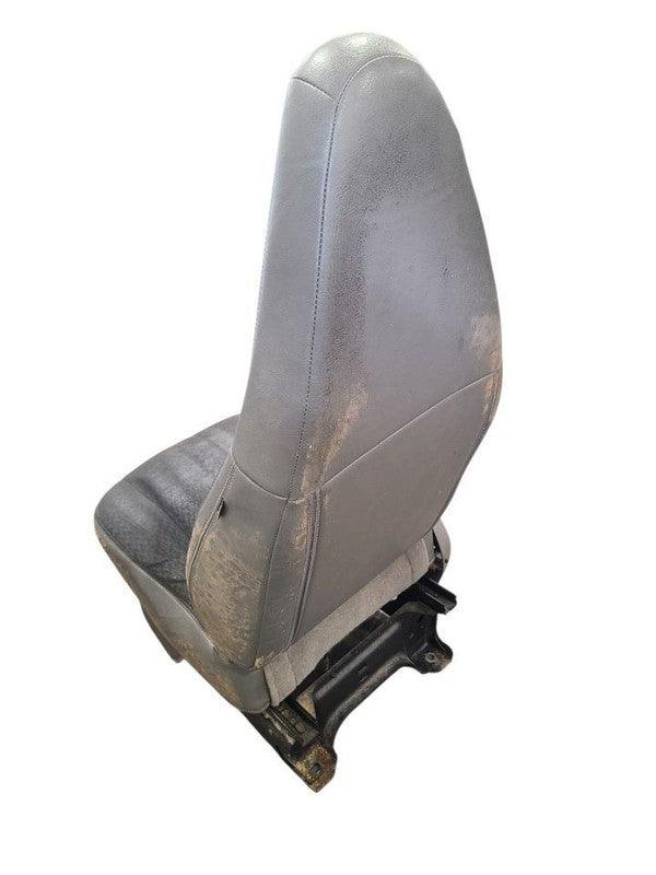 Driver Front Seat Bucket Cloth Opt AS5 Fits 15-24 EXPRESS 2500 VAN 676
