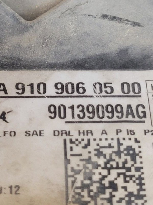 Passenger Headlight Halogen Fits 19-25 MERCEDES SPRINTER 2500 672031