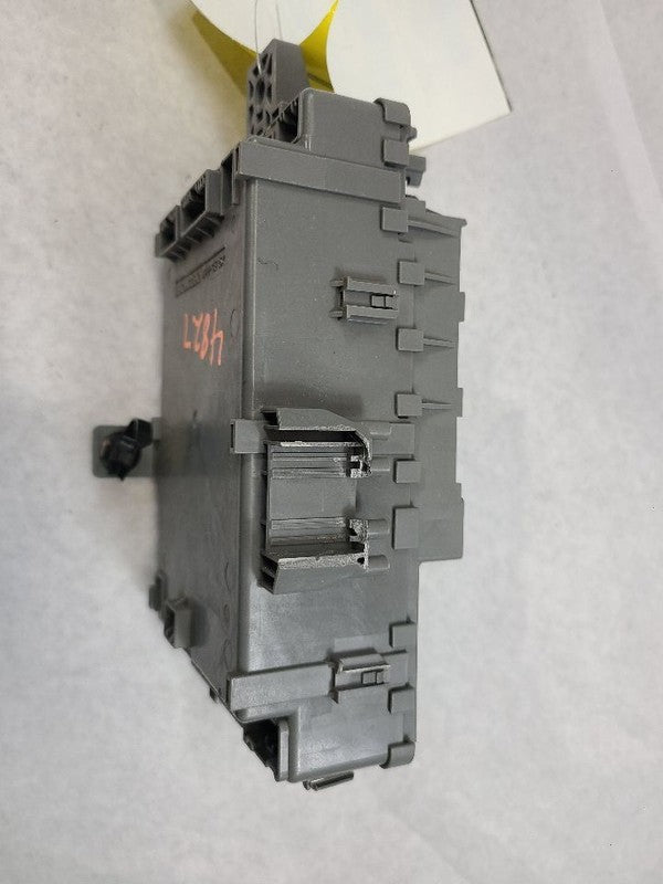 TLX       2015 Fuse Box Cabin 606167