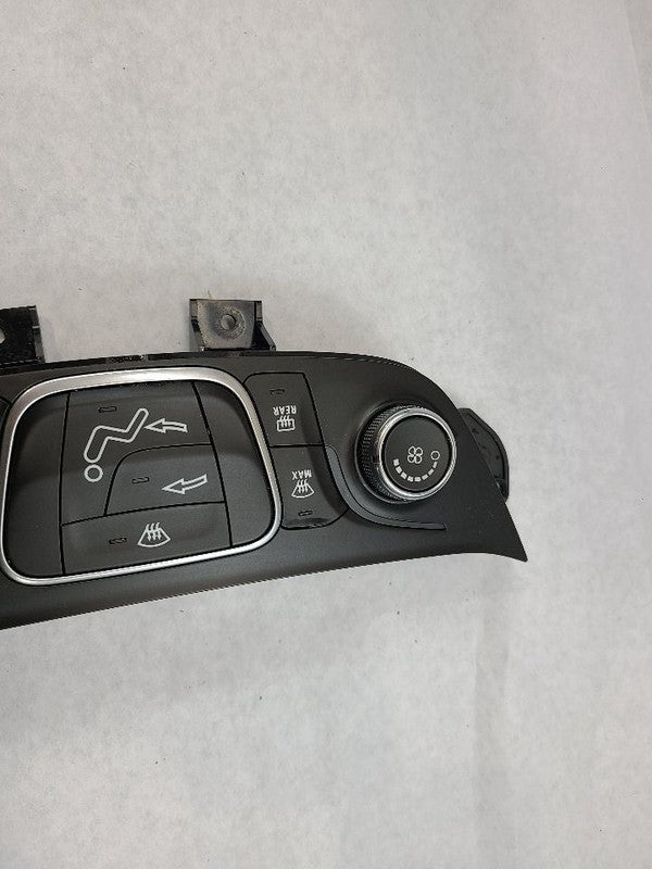 Temperature Control Panel ID 84422501 Fits 18 EQUINOX 605523